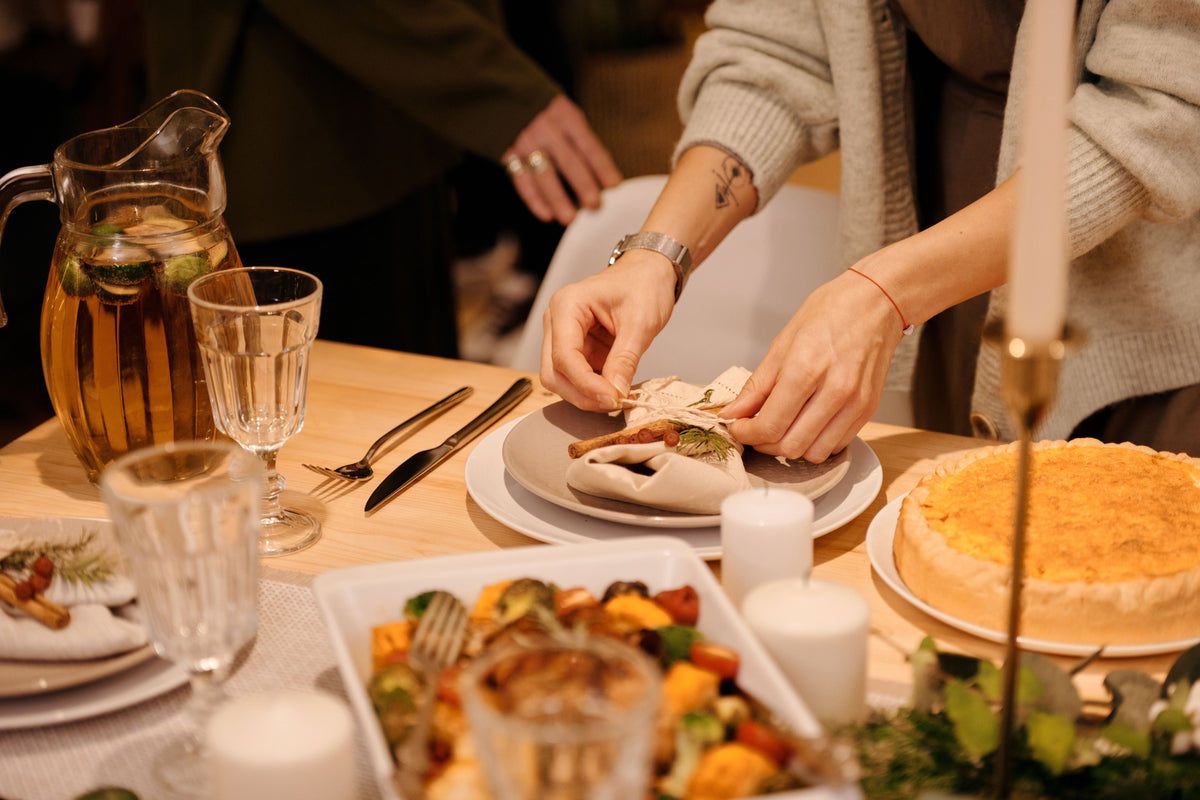 Hosting Thanksgiving With Older or Immunocompromised Relatives: A Practical Canadian Guide